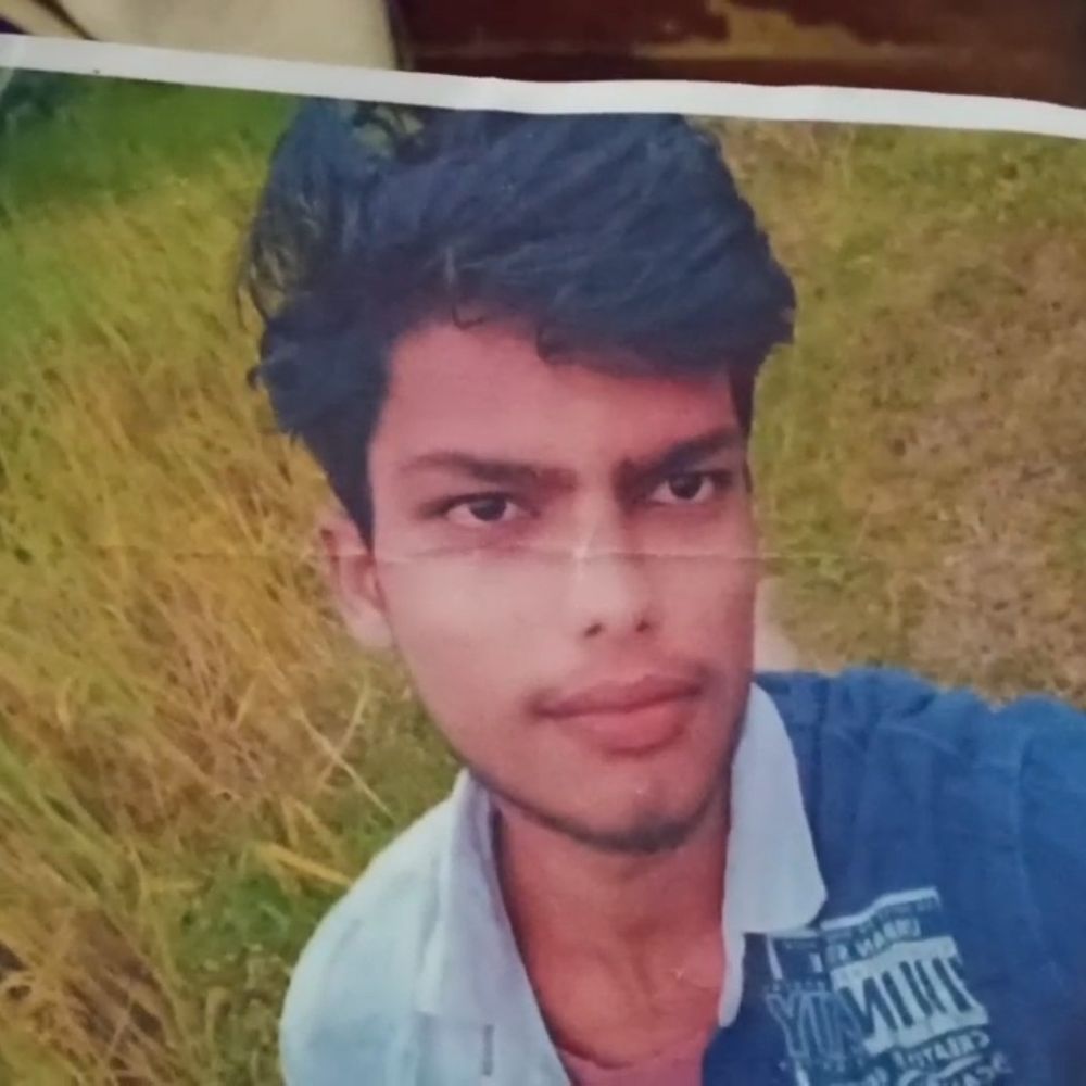 लापता बेटे की तलाश में SP ऑफिस पहुंची महिला:6 महीने पहले रोजगार की तलाश में गया था चेन्नई, साथी ने जानकारी देने से किया इनकार