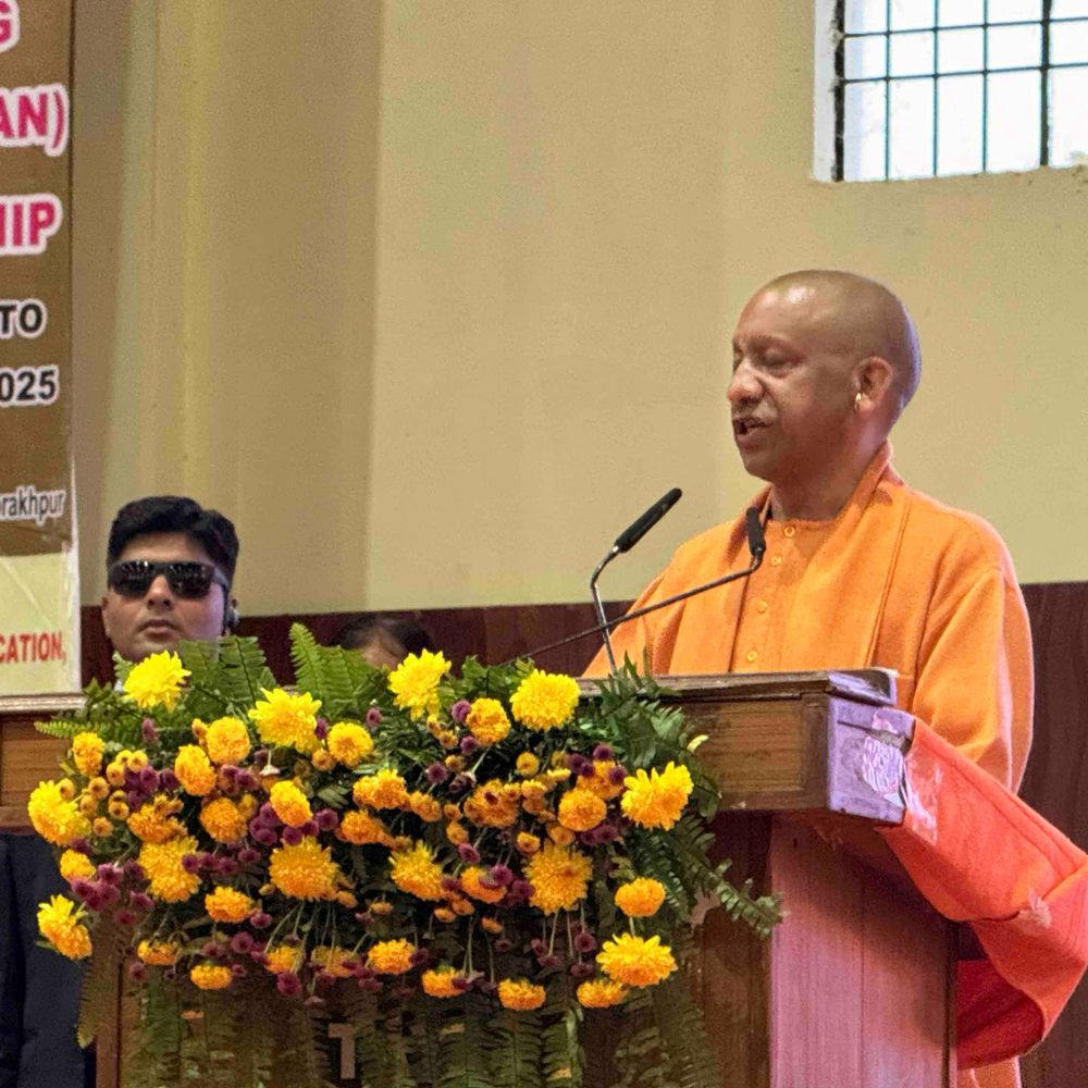 गोरखपुर में ग्रीको रोमन कुश्ती प्रतियोगिता का हुआ समापन:CM योगी ने विजेताओं को पदक पहनाकर किया सम्मानित, बोले- खेल से बनेगा मजबूत भारत