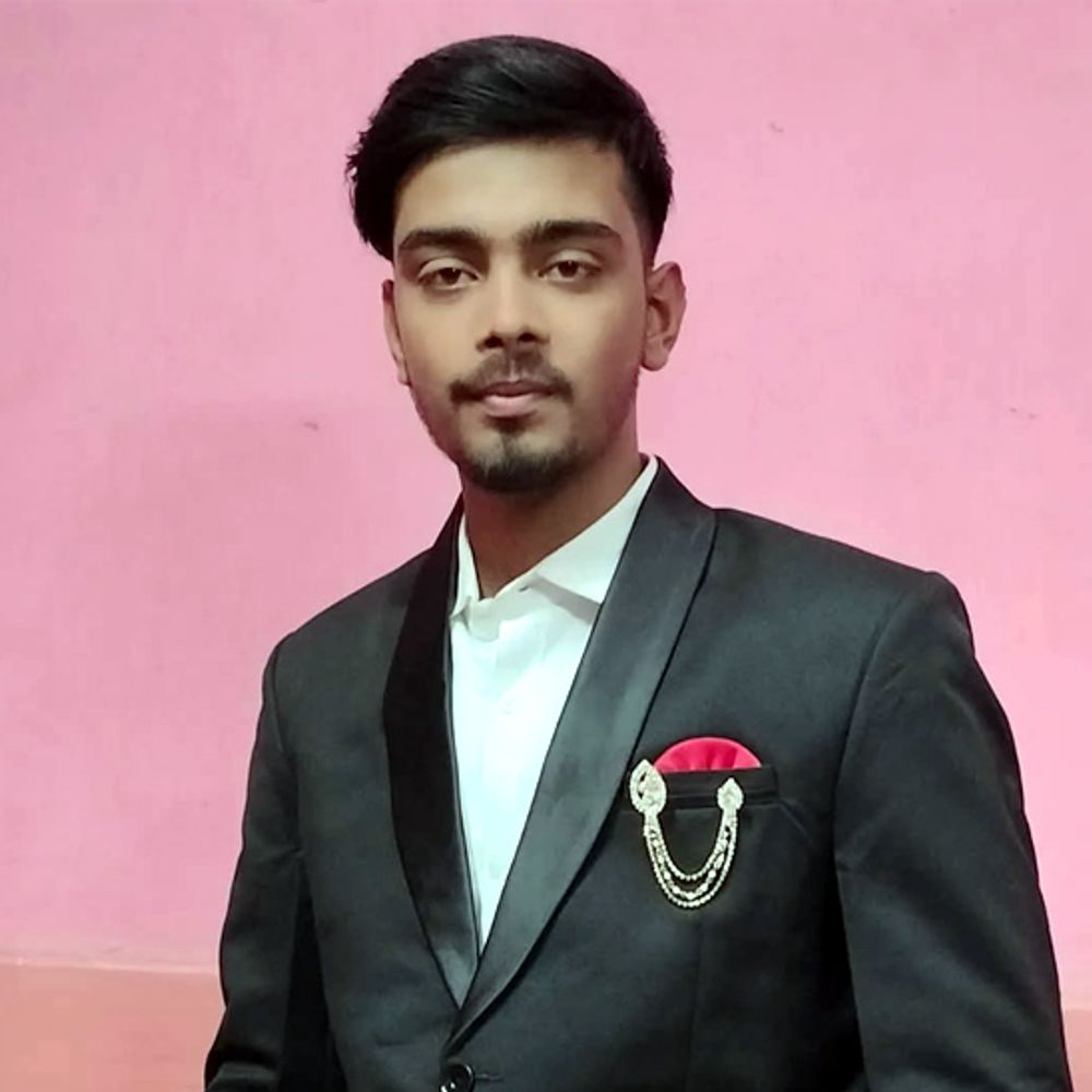 कोडरमा में युवक ने फांसी लगाकर आत्महत्या की:  परिवार परिचित के श्राद्धकर्म में था व्यस्त, बेडशीट से फंदा बना लटका – koderma News