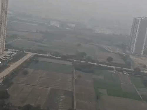 गाजियाबाद में आज एक डिग्री गिरा तापमान:लगातार बढ़ रही सर्दी, जहरीली हवा अभी भी बन रही मुसीबत