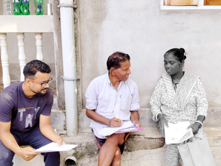 '24 साल टीचर रहीं, BLO बनाकर मां को मार डाला':कामचोर कहा तो फांसी लगाई, पश्चिम बंगाल SIR में 39 मौतों की वजह क्या