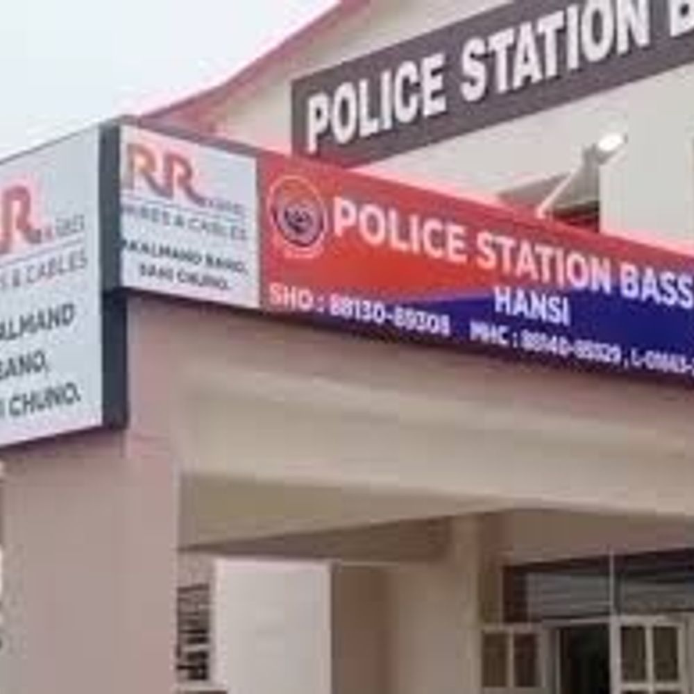 हिसार में ट्रैक्टर-ट्रॉली ने बाइक को टक्कर मारी:  3 युवक गंभीर घायल, जींद के रहने वाले; पीर की पूजा करके जा रहे थे घर – Narnaund News