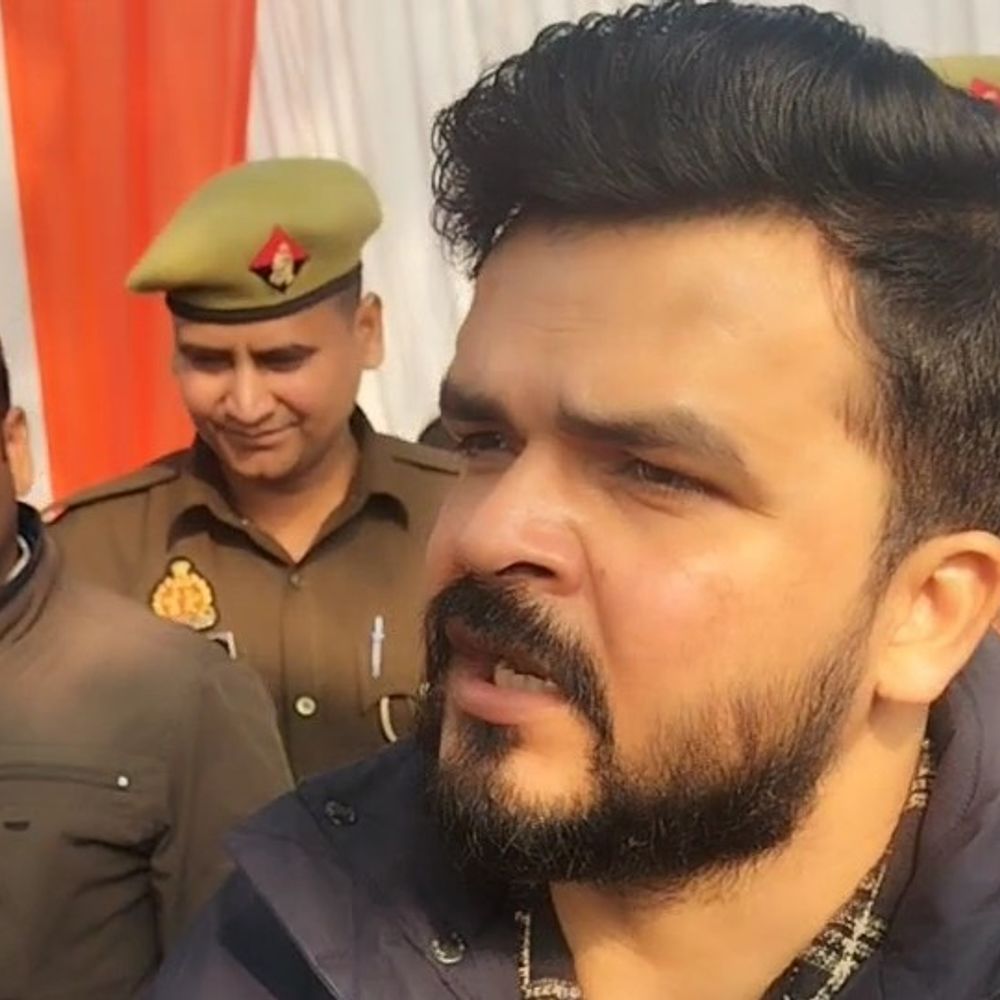 रामपुर में SIR का 97% डिजिटाइजेशन पूरा:50% मैपिंग हुई, डीएम ने फर्जीवाड़े पर कार्रवाई की चेतावनी दी