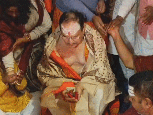 https://images.bhaskarassets.com/thumb/1000x1000/web2images/521/2025/12/06/comp-22-21_1765001883.gif
