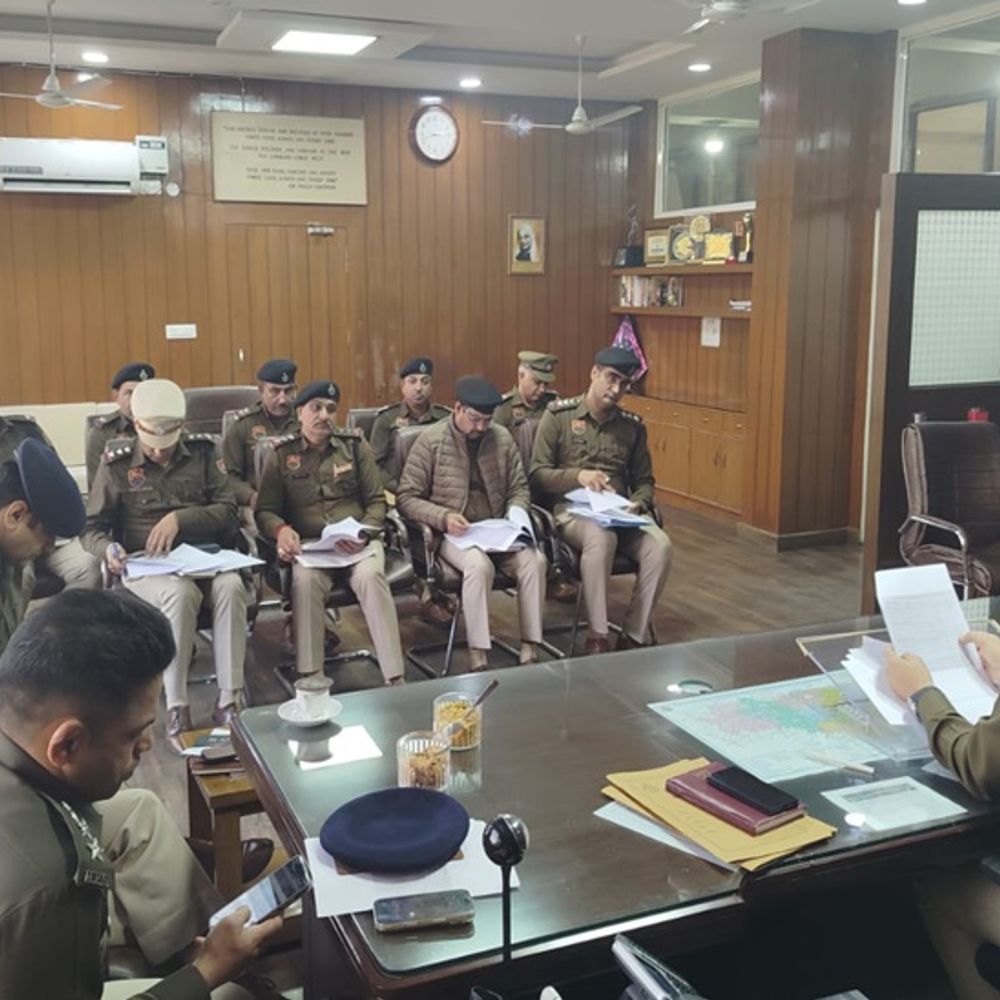 सोनीपत में ऑपरेशन हॉटस्पॉट को लेकर मीटिंग:  DCP ने दिए नाकाबंदी, गश्त और विशेष मॉनिटरिंग के निर्देश; थाना-चौकी प्रभारी पहुंचे – Gohana News