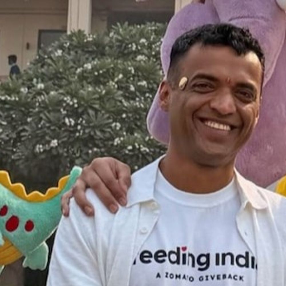 जोमैटो CEO दीपिंदर गोयल ने नया टेम्पल डिवाइस टीज किया:ब्रेन ब्लड फ्लो को रियल टाइम मॉनिटर करने और एजिंग स्लो करने का दावा