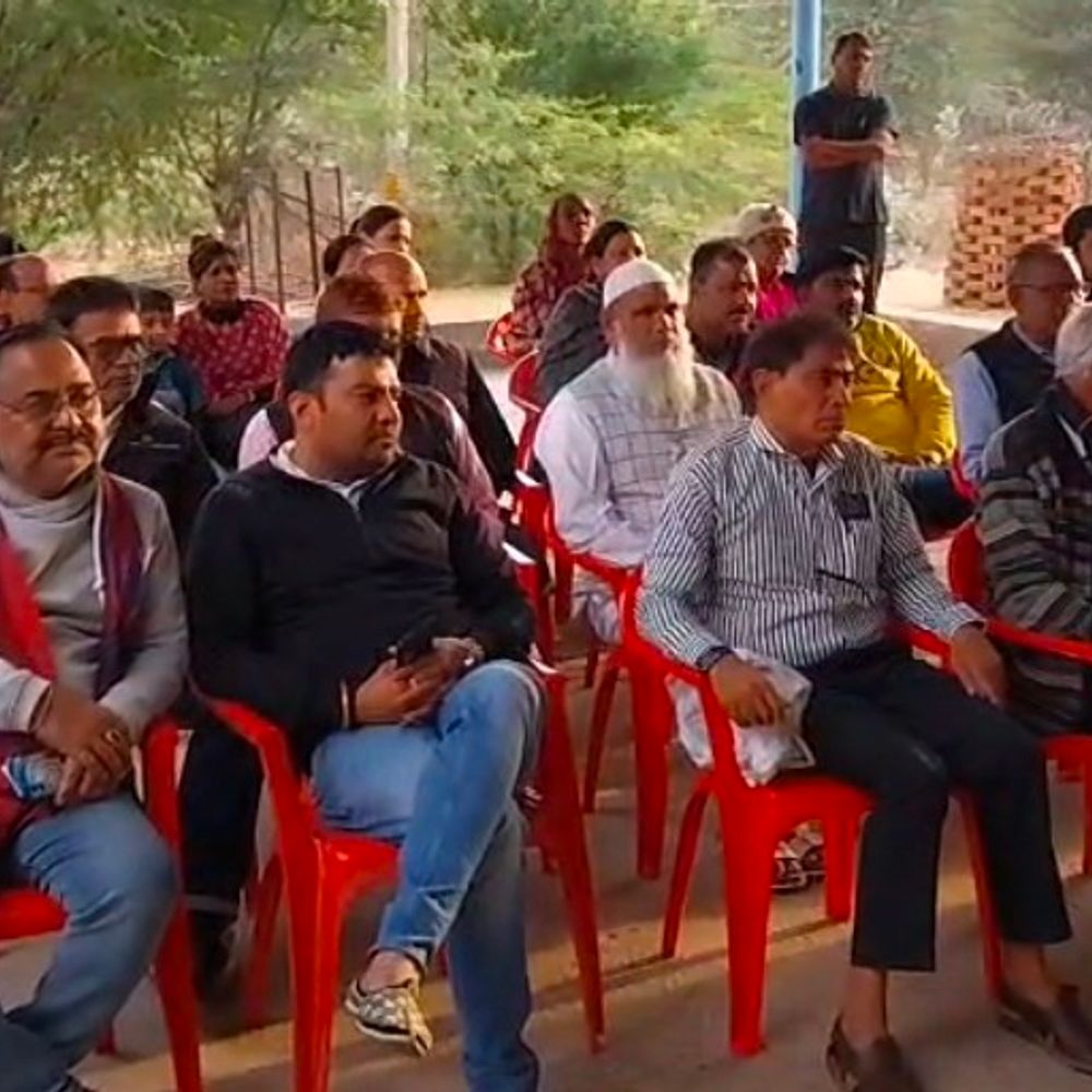 चोरी रोकने, यातायात और कानून व्यवस्था पर चर्चा:रतनगढ़ थाने में सीएलजी बैठक, आमजन से सहयोग की अपील