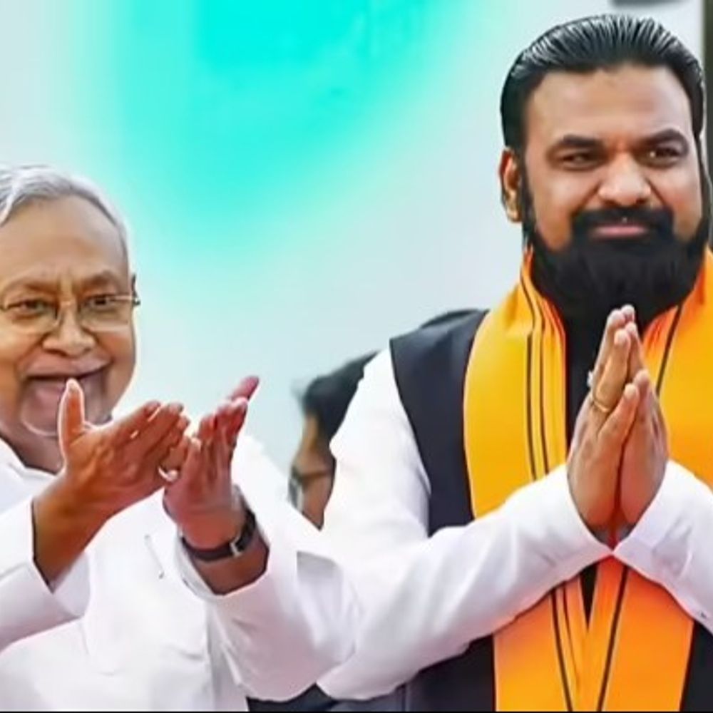 बिहार में 13 जिलों के DM बदले:अभिलाषा शर्मा को औरंगाबाद की जिम्मेदारी, 5 जिलों के DM वेटिंग में