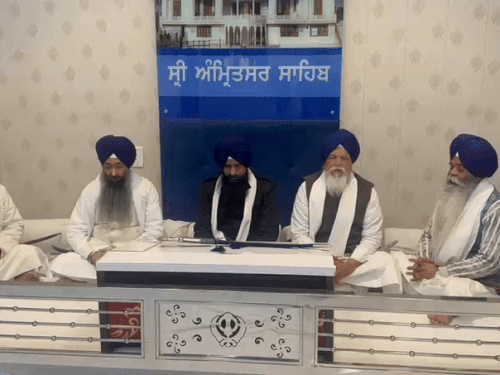 अमृतसर श्री अकाल-तख्त साहिब में पांच सिंह साहिबानों की बैठक:  धार्मिक और प्रशासनिक मुद्दों पर चर्चा, संगत को मार्गदर्शन प्रदान किया जाएगा – Amritsar News