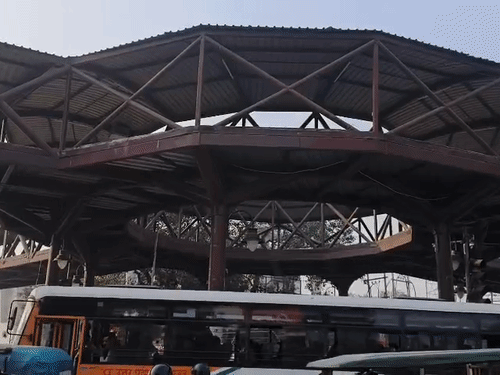 बरेली में शोपीस बना स्काई वॉक:दो साल में तीन बार टेंडर, कोई नहीं आया, अब नए साल पर शुरू होने की उम्मीद