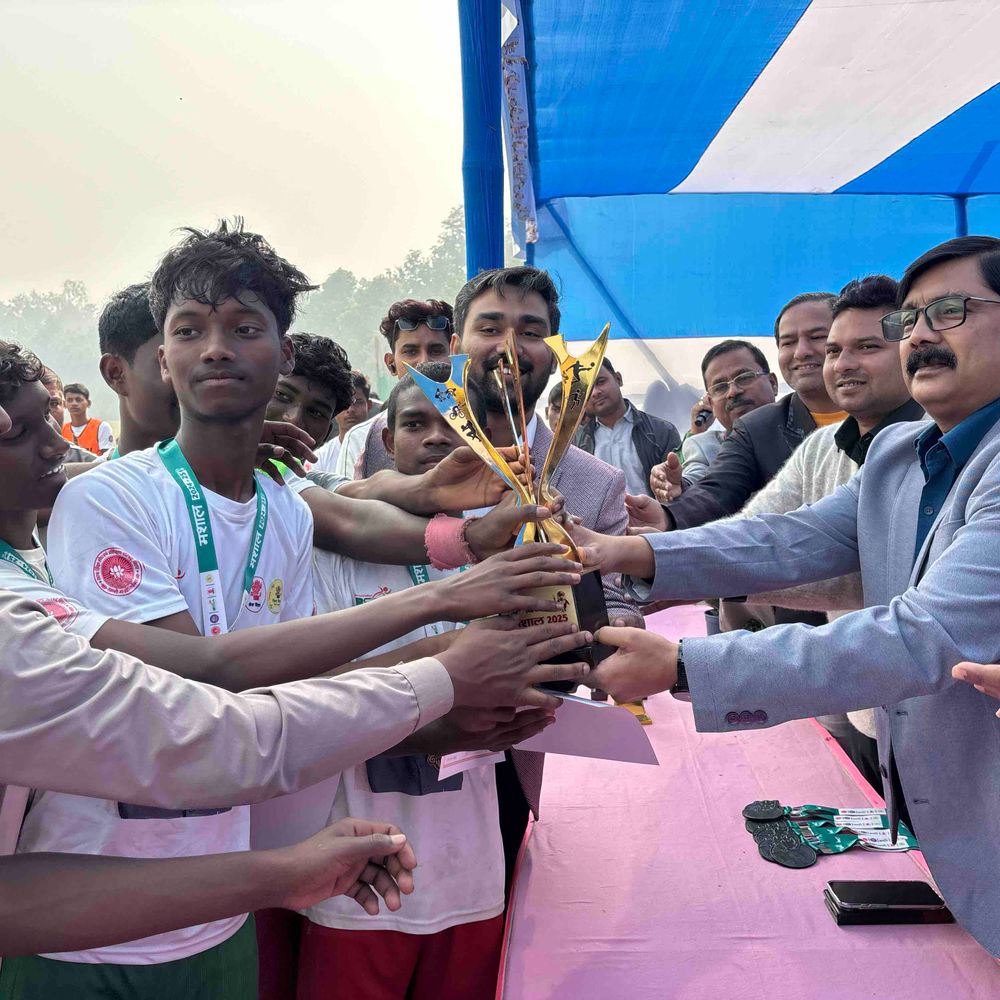 मोतिहारी में राज्यस्तरीय मशाल फुटबॉल प्रतियोगिता का समापन:तीन दिवसीय आयोजन में सभी जिलों के खिलाड़ियों ने बढ़-चढ़कर लिया हिस्सा