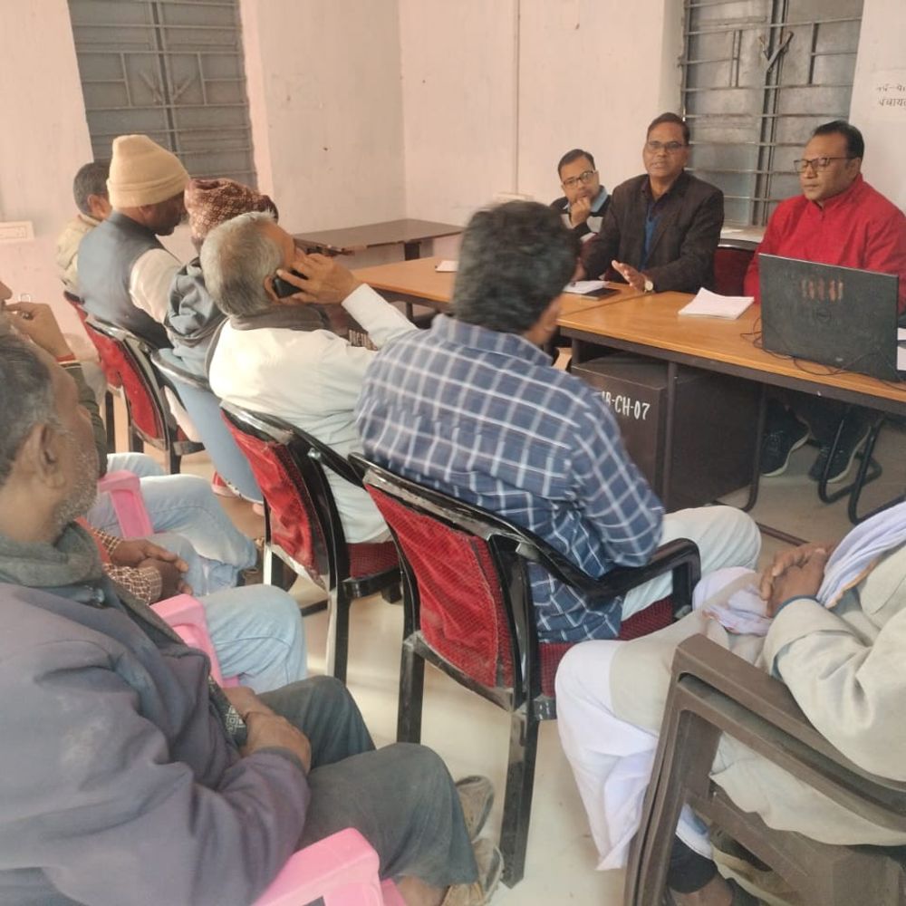 चौथम में धान खरीद को लेकर बैठक:जिला सहकारिता पदाधिकारी ने पैक्स अध्यक्षों और मिलरों के साथ की चर्चा