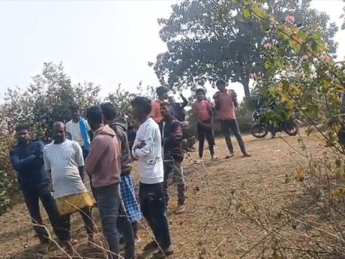 10 वर्षीय छात्र की पत्थर से कुचलकर हत्या:जमुई में पड़ोसी आरोपी गिरफ्तार, जंगल से शव हुआ बरामद