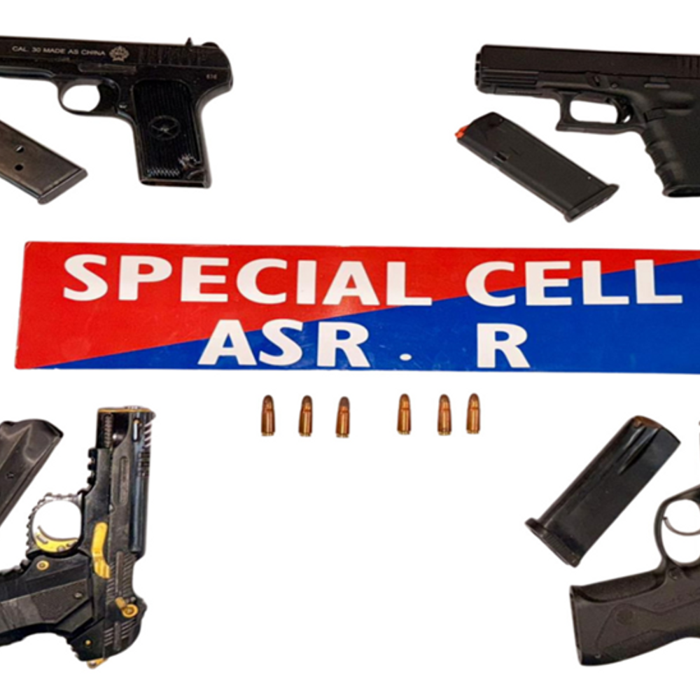 अमृतसर पुलिस ने सीमा-पार हथियार सप्लाई नेटवर्क का भंडाफोड़ किया:  आरोपी गिरफ्तार; विदेशी पिस्तौल और लाइव कारतूस बरामद, जांच जारी – Amritsar News