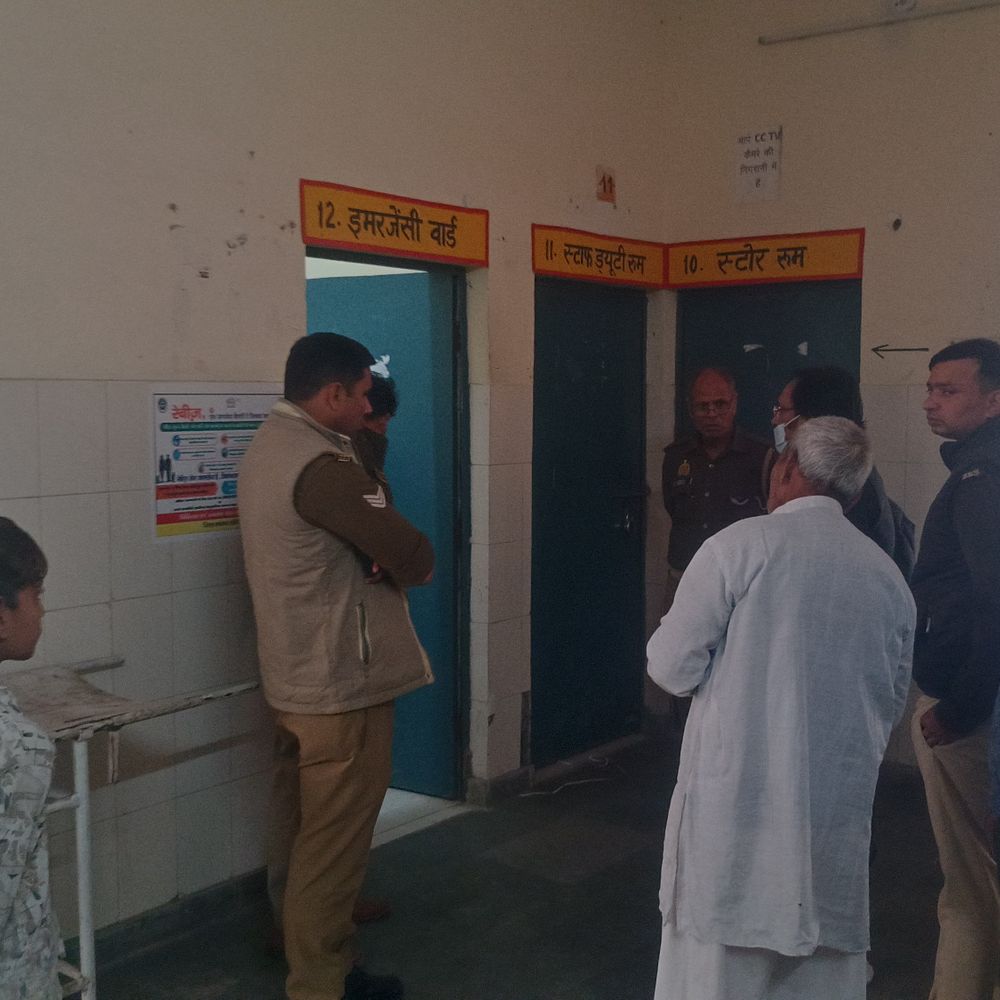 गेहूं के भूसे में दबने से महिला की मौत:बुलंदशहर के दानपुर गांव में हुआ हादसा, परिवार में मचा कोहराम