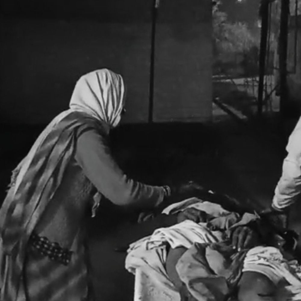 बांदा में बाइक-साइकिल टक्कर में वृद्ध की मौत:बाइक सवार घायल, जिला अस्पताल बांदा रेफर