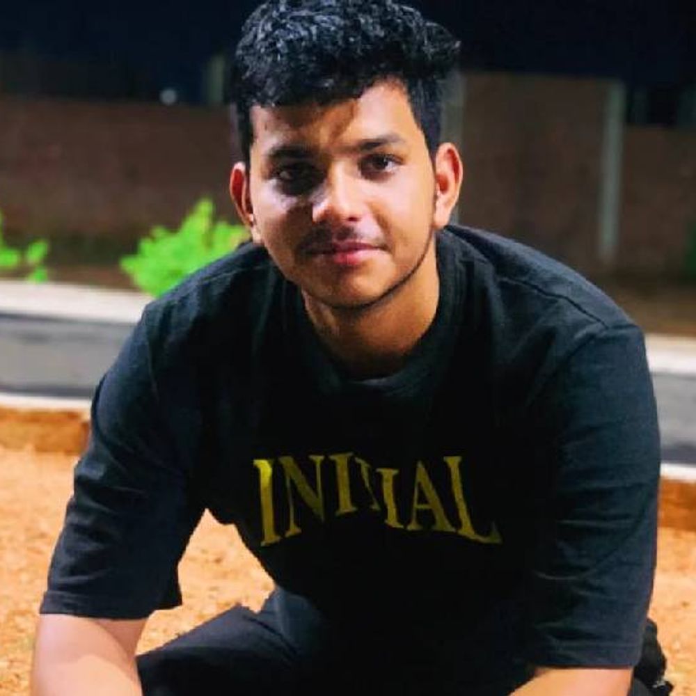 झांसी में छात्र ने जहर खाकर जान दी:दोस्त बोला- मां रोते हुए घर आई तो पता चला, किक्रेट खेलने का शौकीन था