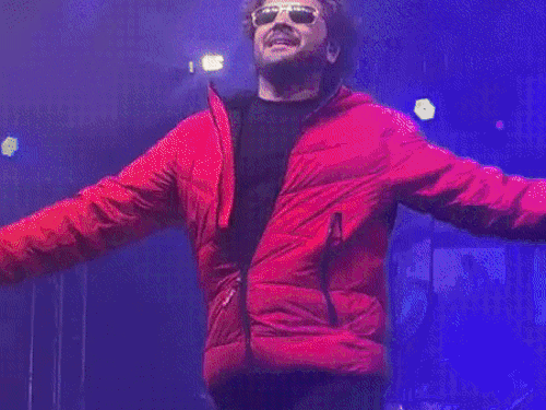 प्रयागराज के MNNIT में सिंगर जावेद अली का शानदार परफॉरमेंस:बॉलीवुड के मशहूर गानों पर झूमें छात्र, तालियों से गूंजा कैंपस