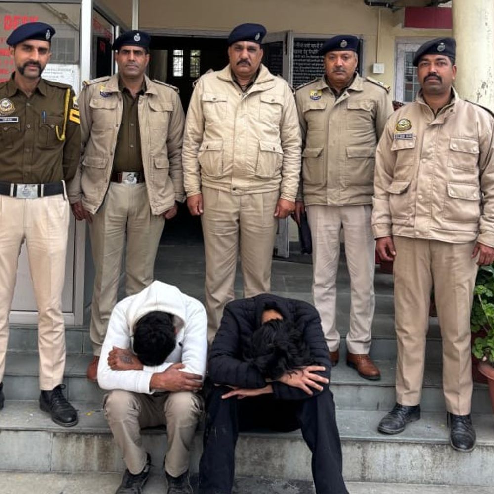 कांगड़ा पुलिस ने दो युवकों को चिट्टे समेत पकड़ा:  नशे के खिलाफ चलाया अभियान; नाकाबंदी और गुप्त सूचनाओं पर कार्रवाई – Dharamshala News