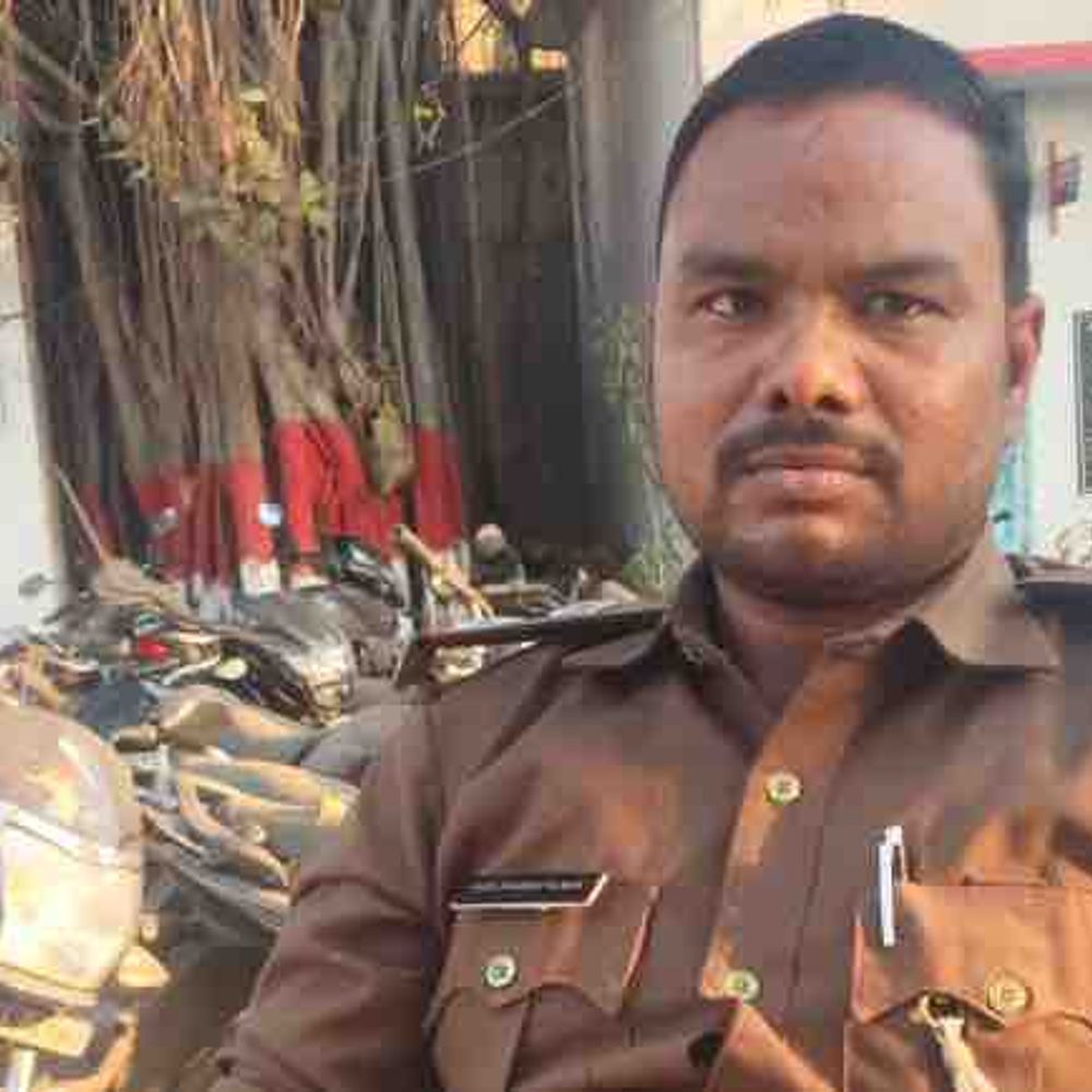 मोतिहारी में परिवहन विभाग का ESI गिरफ्तार:ओवरलोडिंग के नाम पर अवैध वसूली का आरोप, न्यायिक हिरासत में भेजा