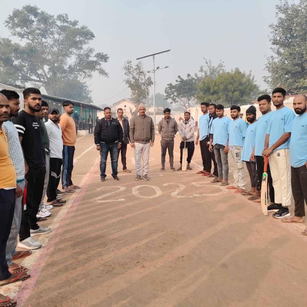 गाजीपुर जेल में जीपीएल-5 क्रिकेट मैच:बैरक 6 ने बैरक 7 को 4 रन से हराया, रस्साकशी में 4 टीमें क्वालीफाई