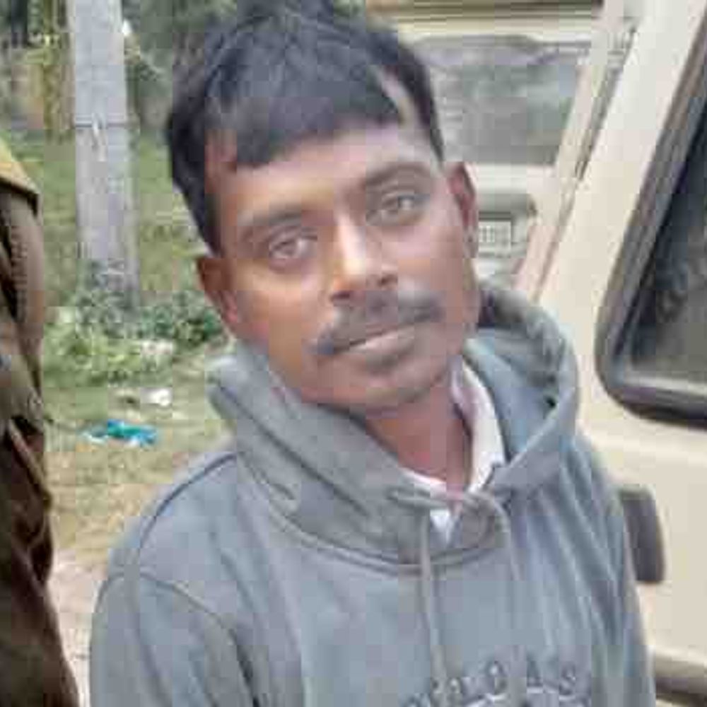 मोतिहारी में 15 लाख की चोरी का खुलासा:दुकान का कर्मचारी गिरफ्तार, चोरी का सामान बरामद