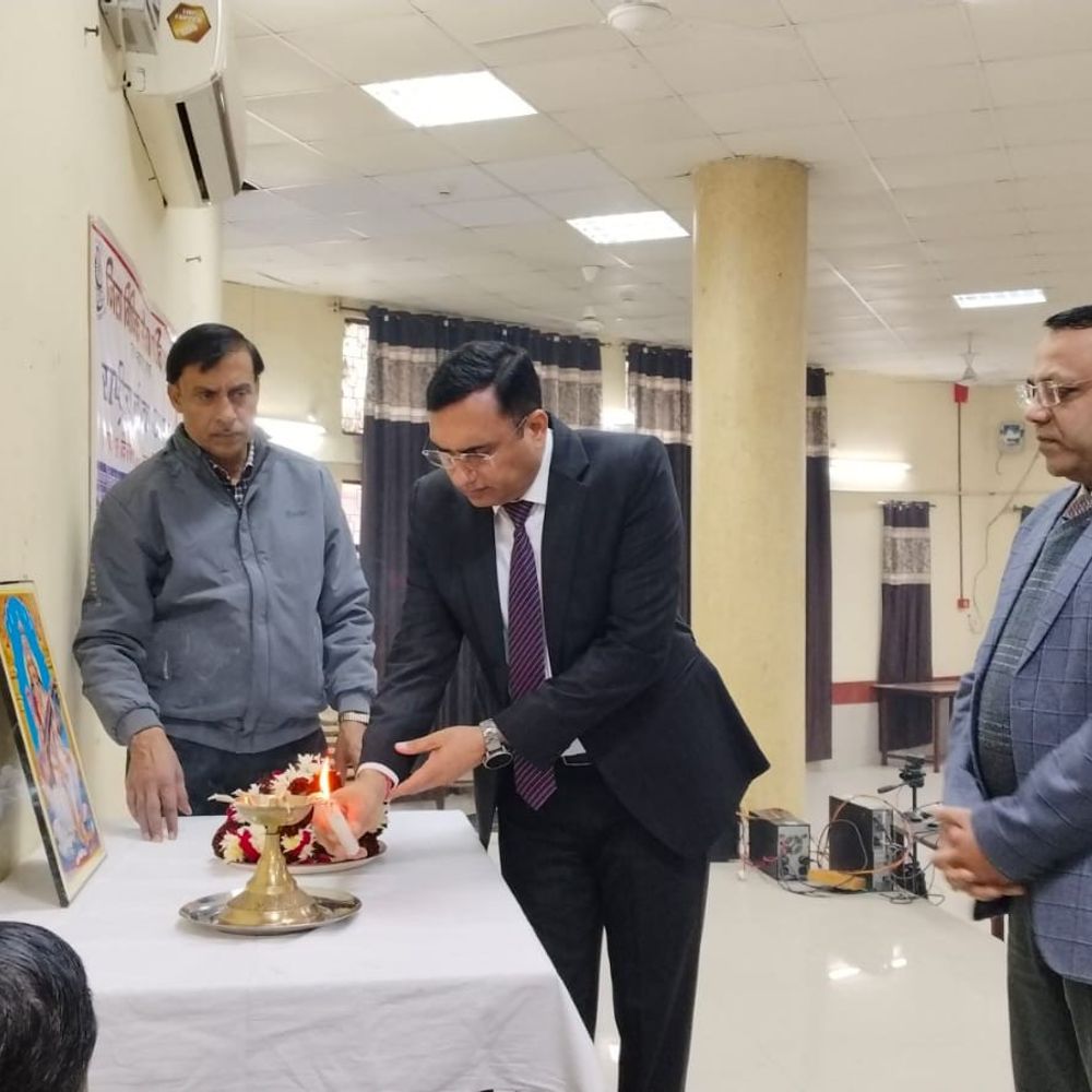 मथुरा में राष्ट्रीय लोक अदालत का रिकॉर्ड निस्तारण:2.82 लाख से अधिक मामले सुलझाए गए