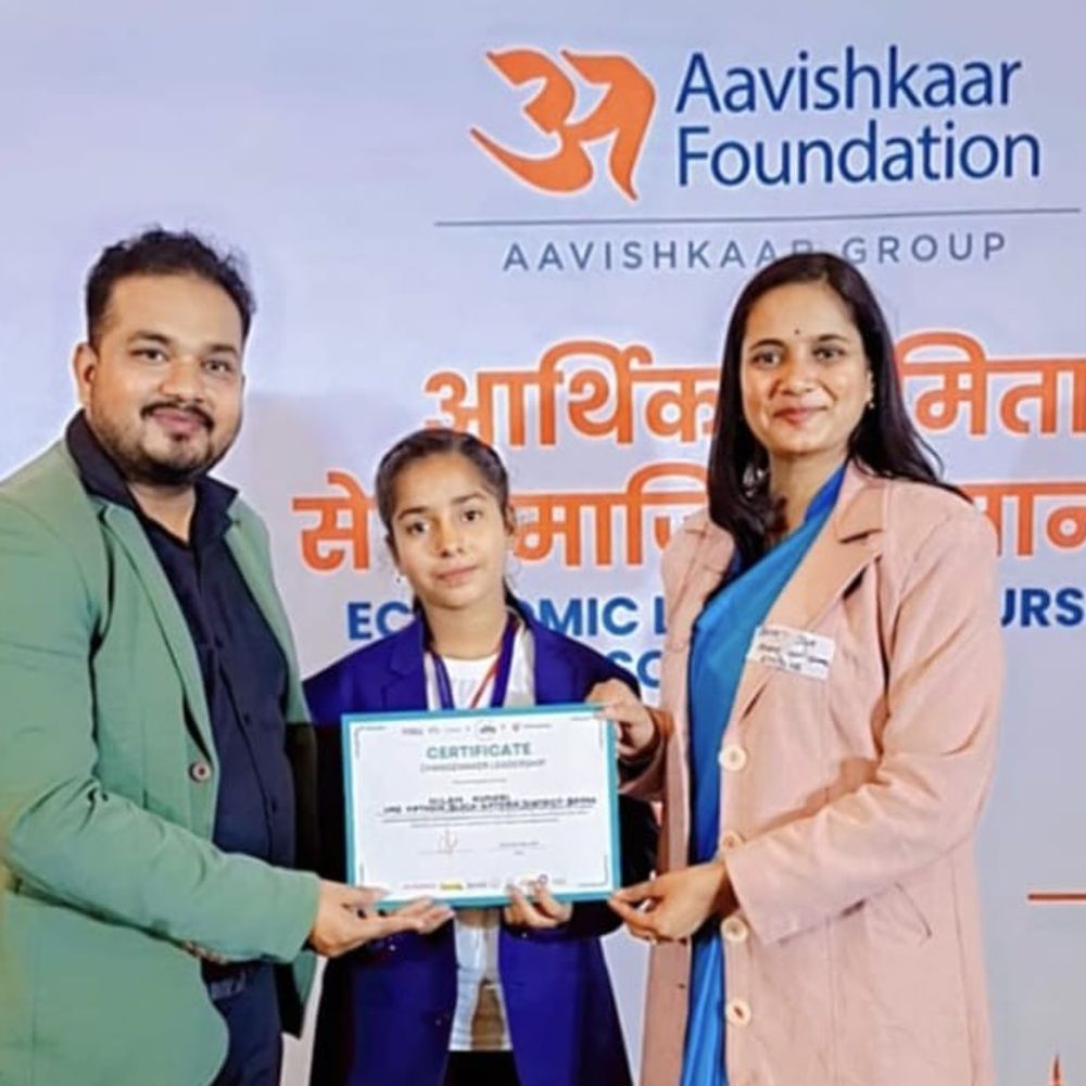 सैनो की छात्रा आरुषि लखनऊ में सम्मानित:राष्ट्रीय कार्यक्रम में साझा किए अनुभव, कलेक्टिव एजेंसी पर रखा पक्ष