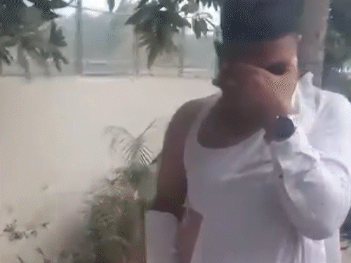 रायपुर के होटल कारोबारी को नग्नकर पीटा...VIDEO:कपड़े उतारकर बेल्ट से पिटाई, पैसे नहीं चुकाने पर अटैक, महिला DSP पर लगा चुका लव-ट्रैप का आरोप