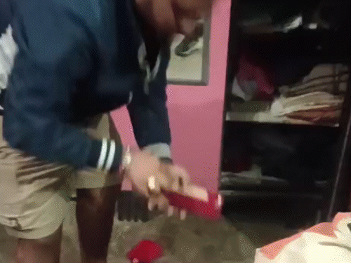 LIC ऑफिसर के घर से 5 लाख की चोरी:पूर्णिया में गहरी नींद में सोते रहे घरवाले, बगल के कमरे से कैश और जेवरात ले उड़े चोर