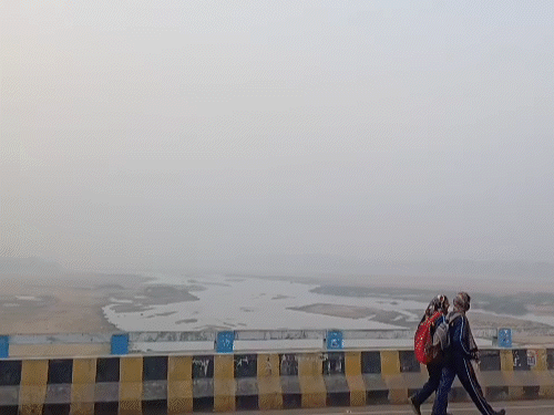 गयाजी में गिरा पारा, न्यूनतम तापमान 9 डिग्री सेल्सियस:कोहरे से बढ़ी परेशानी, 21 दिसंबर के बाद पछिया हवा चलने की संभावना