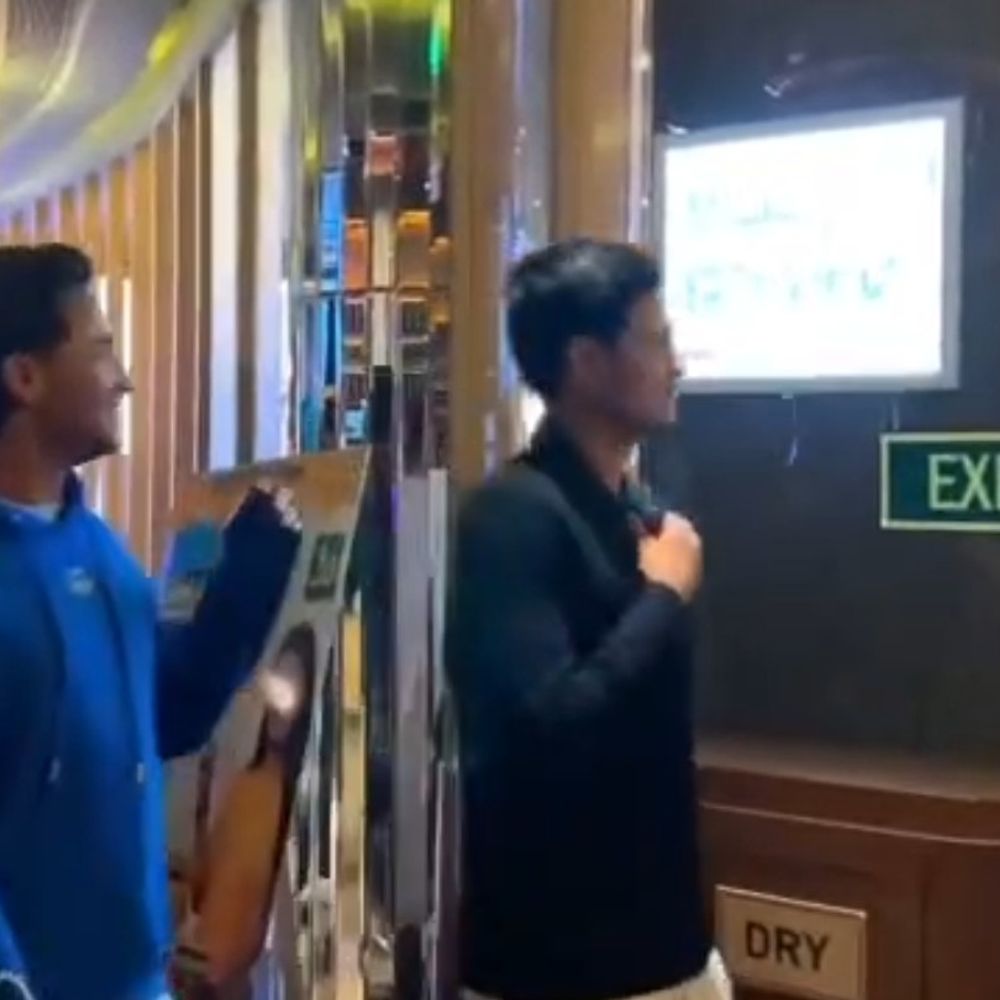 लखनऊ में टीम इंडिया ने देखी धुरंधर मूवी:फोनिक्स प्लासियो मॉल में पहुंचे खिलाड़ी, खूब किया एंजॉय, धुरंधर की तरह अफ्रीका को पीटने की तैयारी