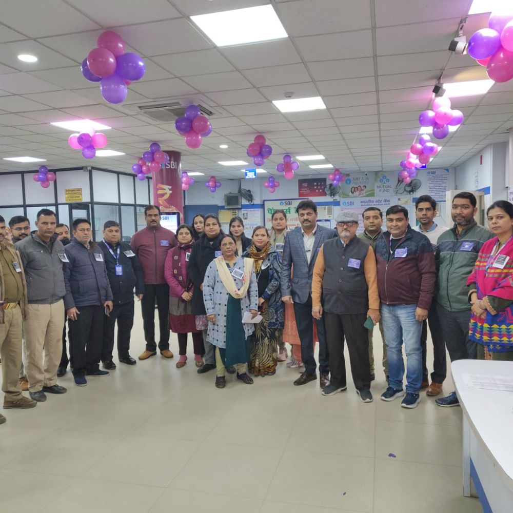 पांच दिवसीय कार्य सप्ताह की मांग:बैंक यूनियनों ने तेज किया जनसंपर्क अभियान