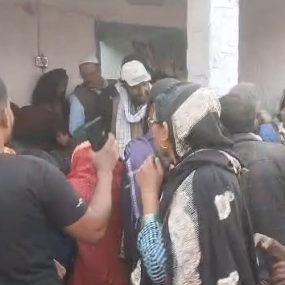 पानी भरे गड्ढे में डूबने से तीन बच्चों की मौत:सीतामढ़ी के बरहरवा गांव में हुई घटना, परिजनों ने पोस्टमार्टम से किया इनकार