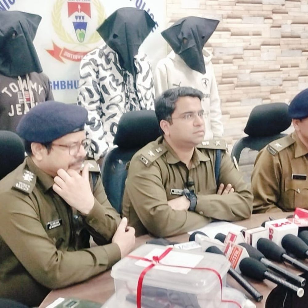जमशेदपुर में अपराध की योजना बनाते तीन गिरफ्तार:  बागबेड़ा पुलिस ने अवैध हथियार और चापड़ के साथ पकड़ा – Jamshedpur (East Singhbhum) News