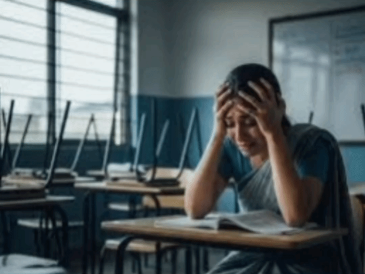 छेड़खानी से परेशान टीचर ने मीशो से जहर मंगाकर खाया:गोरखपुर के हॉस्पिटल में 48 घंटे बाद दम तोड़ा, इंटर का छात्र अरेस्ट