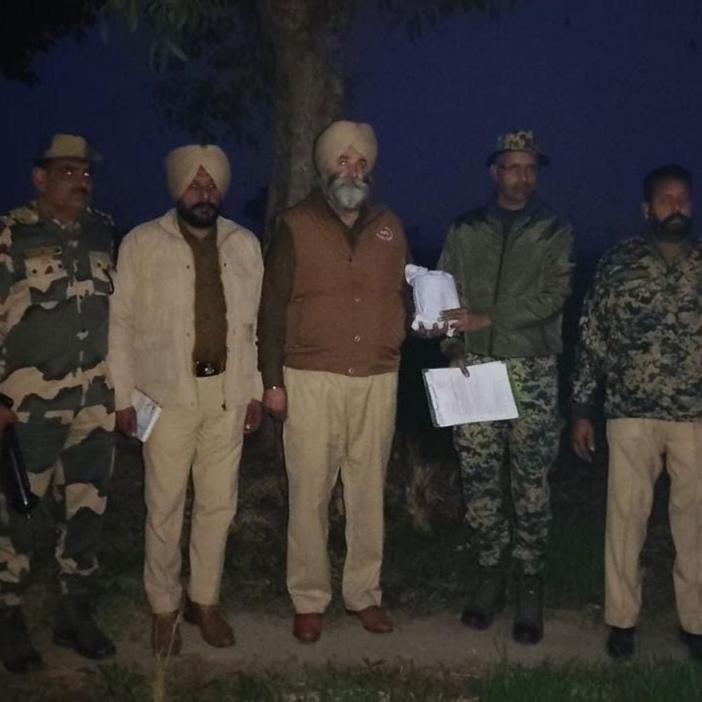 तरनतारन पुलिस ने 456 ग्राम हेरोइन जब्त की:  ड्रग्स के खिलाफ अभियान में तीन आरोपियों को किया गिरफ्तार, 4 मामले दर्ज – tarn-taran News