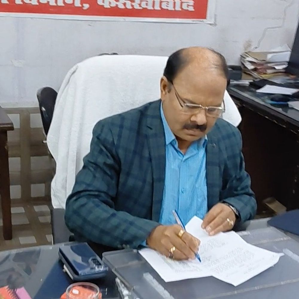 कोहरे में हादसे रोकने के लिए वाहनों पर लगेंगे रिफ्लेक्टर:RTO ने किया निरीक्षण, कमियों को सुधारने के निर्देश दिए