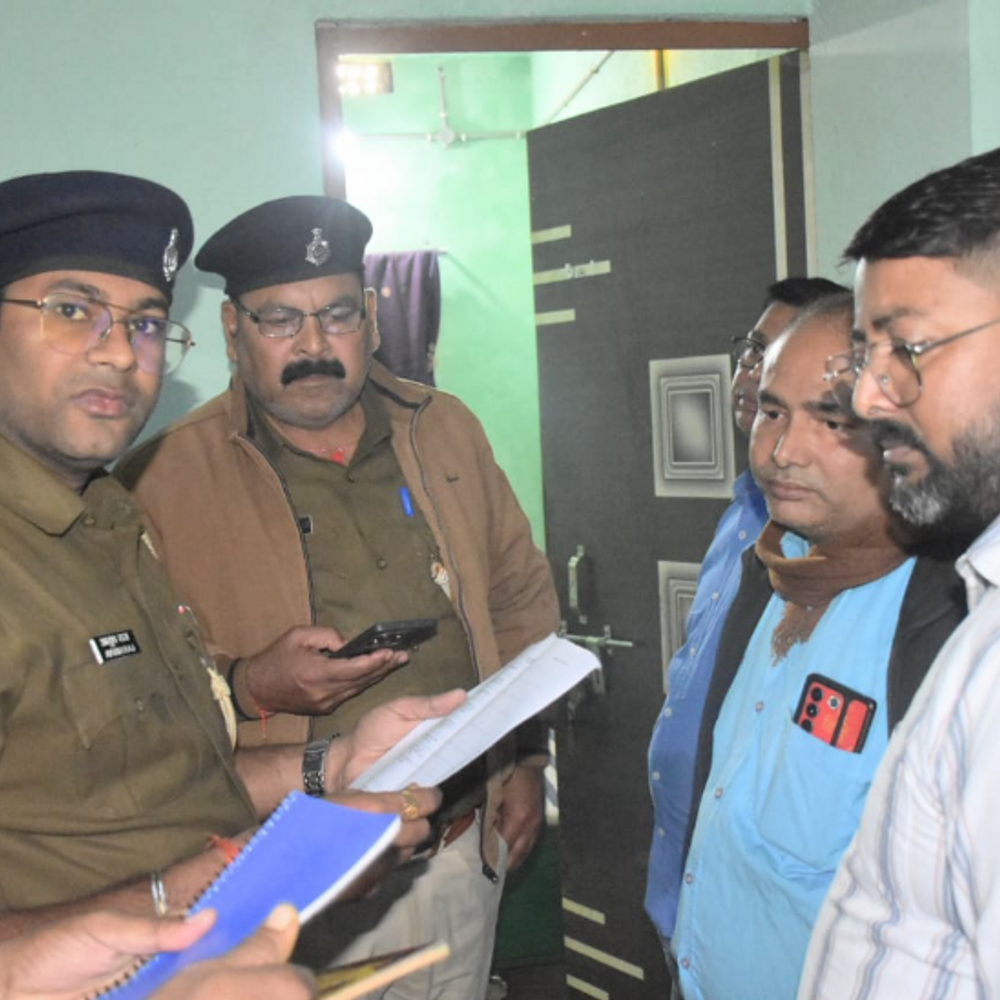 पूर्णिया में बीटेक की छात्रा ने किया सुसाइड:वीडियो कॉल पर मां से बात किया था, सुसाइड नोट में लिखा-आई एम सॉरी मम्मी-पापा