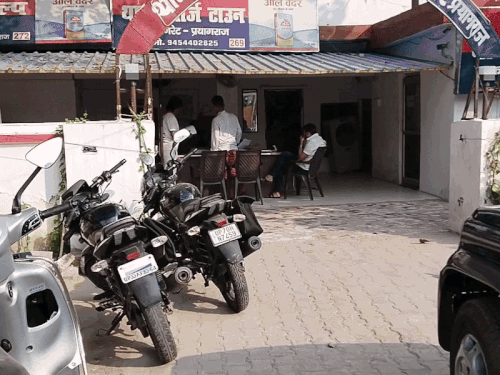 दो डॉक्टरों के खिलाफ इलाज में लापरवाही पर FIR:जॉर्जटाउन और कर्नलगंज में घटनाएं, एक में महिला मरीज की हुई थी मौत