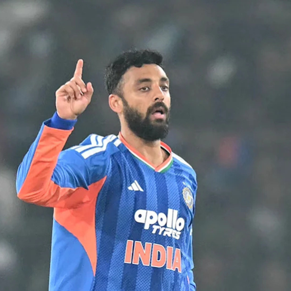 वरुण चक्रवर्ती भारत के हाईएस्ट रेटिंग वाले बॉलर:818 पॉइंट्स हासिल किए; रोहित-कोहली वनडे रैंकिंग में टॉप-2 पर बरकरार