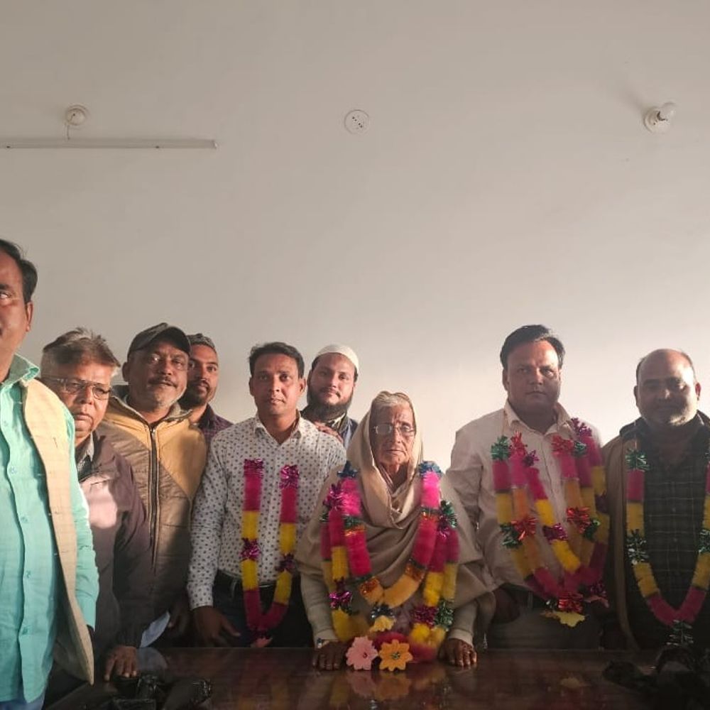 रुकैया खातून दिघलबैंक की प्रखंड प्रमुख बनीं:किशनगंज में डेढ़ साल बाद संभाला पदभार, जिले भर से मिल रही बधाइयां