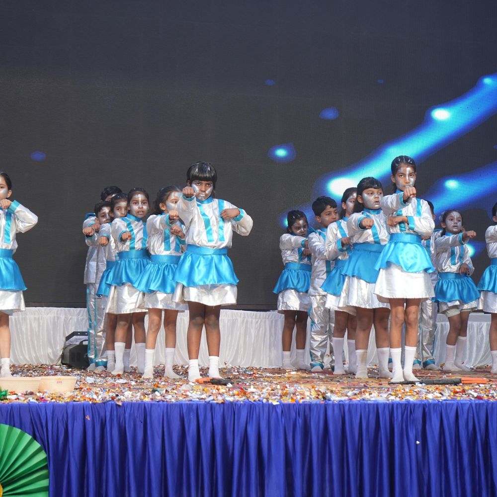 लखनऊ चिल्ड्रेन्स अकादमी में क्रिसमस फिएस्टा:सांस्कृतिक सौहार्द और विद्यार्थियों के विकास को समर्पित समारोह