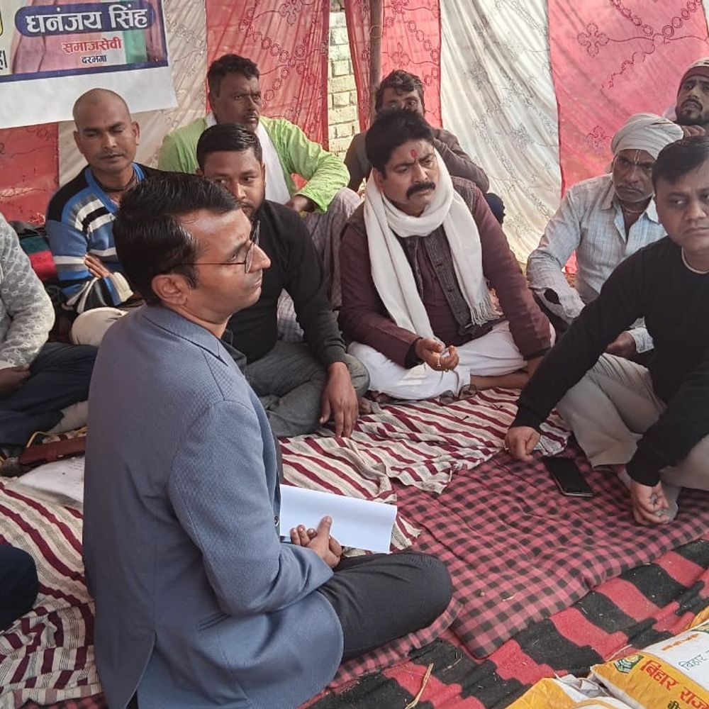 दरभंगा में 10वें दिन किसानों का धरना-प्रदर्शन समाप्त:अधिकारियों ने पहुंचकर बातचीत की, जांच और मुआवजे के आश्वासन के बाद लौटे किसान