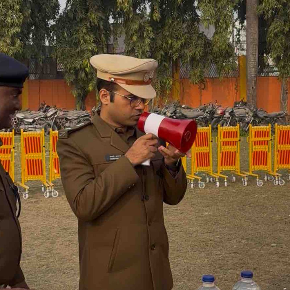 मोतिहारी ट्रैफिक पुलिस को मिले आधुनिक संसाधन:एसपी स्वर्ण प्रभात ने जाम से निपटने के लिए दिए हाईटेक उपकरण