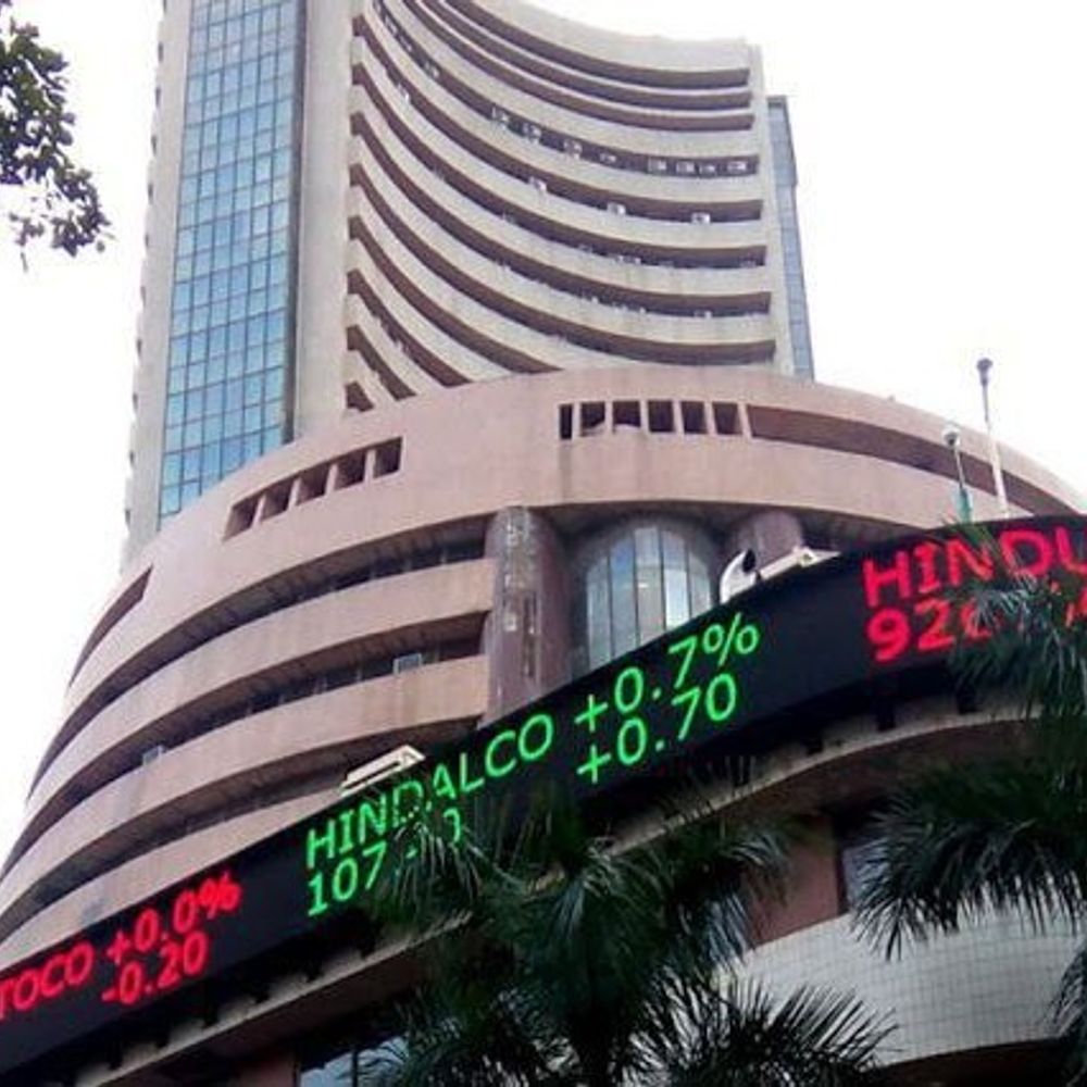 सेंसेक्स में 100 अंक से ज्यादा की गिरावट:84,450 पर कारोबार कर रहा, निफ्टी भी 30 अंक लुढ़का; ऑटो और बैंकिंग शेयर्स में गिरावट