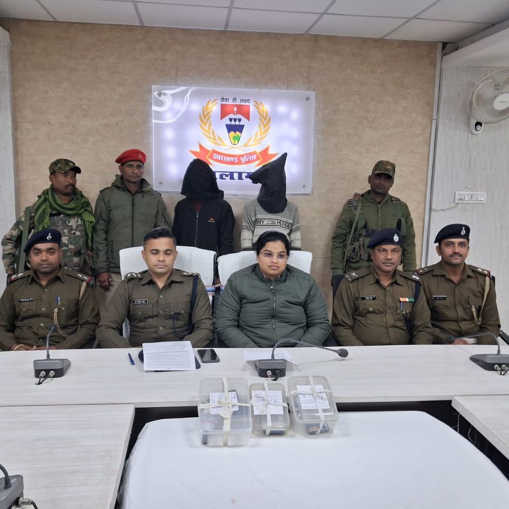 पलामू में लूटकांड का खुलासा, दो आरोपी गिरफ्तार:  चाची से अपमान का बदला लेने के लिए भतीजे ने रची थी साजिश, 20 नवंबर हुई थी वारदात – Palamu News