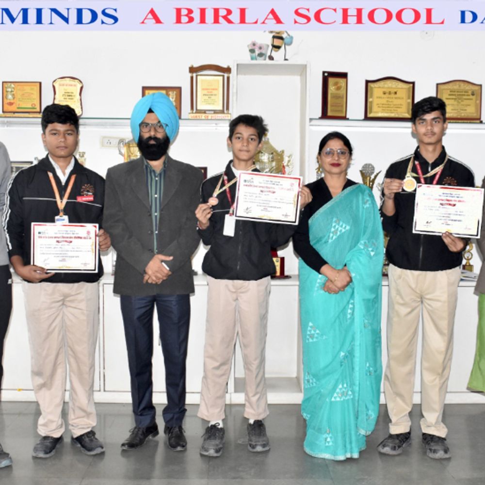 योग प्रतियोगिता में दानापुर के छात्रों का कमाल:बिरला स्कूल के बच्चे ने स्वर्ण पदक जीता, राष्ट्रीय स्तर पर अब खेलेंगे