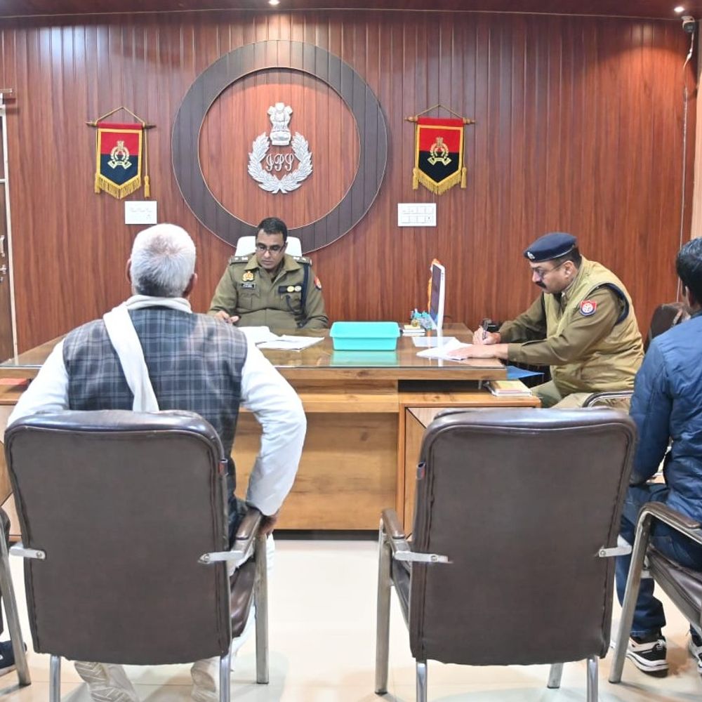 आजमगढ़ SSP ने जनसुनवाई का लिया फीडबैक:130 आवेदकों को किया गया था आमंत्रित 67 आवेदक हुए उपस्थित