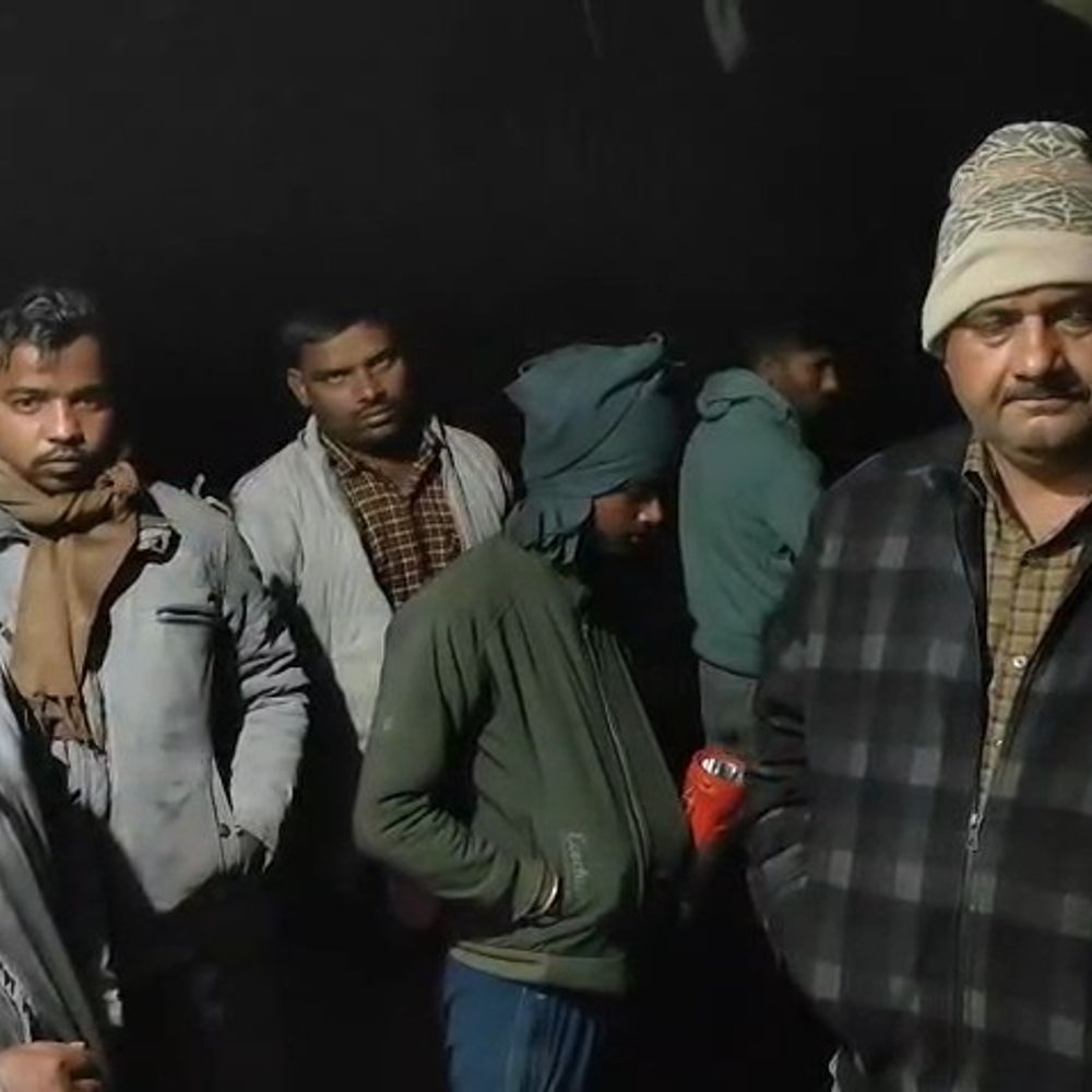 24 घंटे से लापता युवती का शव तालाब में मिला:हत्या की आशंका, 200 मीटर दूर मिली चप्पलों से बॉडी का पता चला